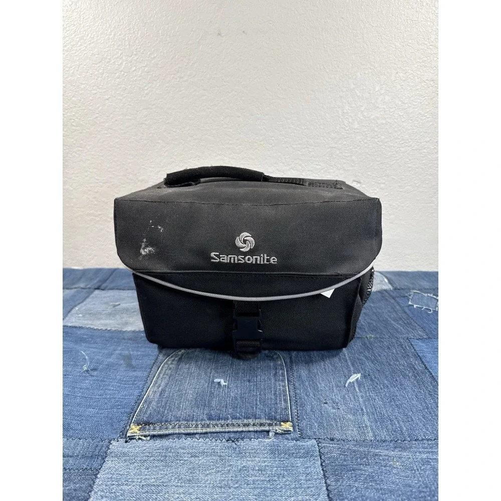 Canon ES8200V Hi8 8mm Analog Camcorder Bundle‎ - Tested and Working